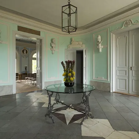 Schloss Neuhardenberg