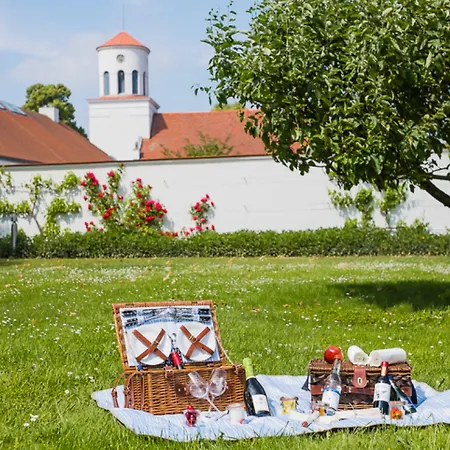 Schloss Hotel Neuhardenberg