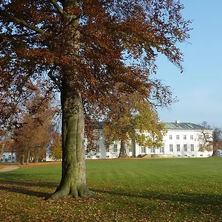 Schloss 5* Neuhardenberg