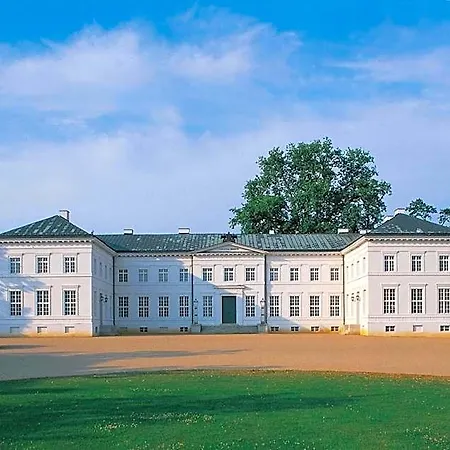 Hotel Schloss 5*