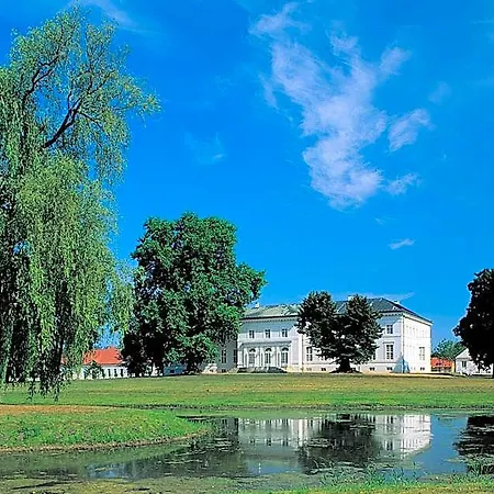 Schloss Neuhardenberg