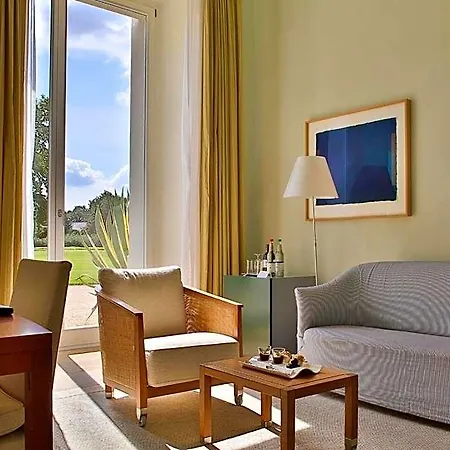 Schloss 5*
