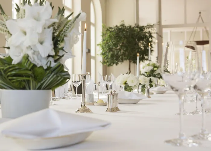 Schloss 호텔 노이하르덴베르크